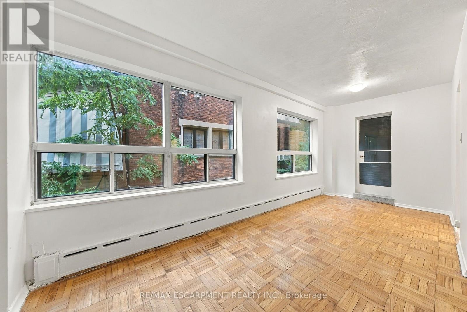 309 - 325A JAMES STREET S, Hamilton (Durand) — photo 3