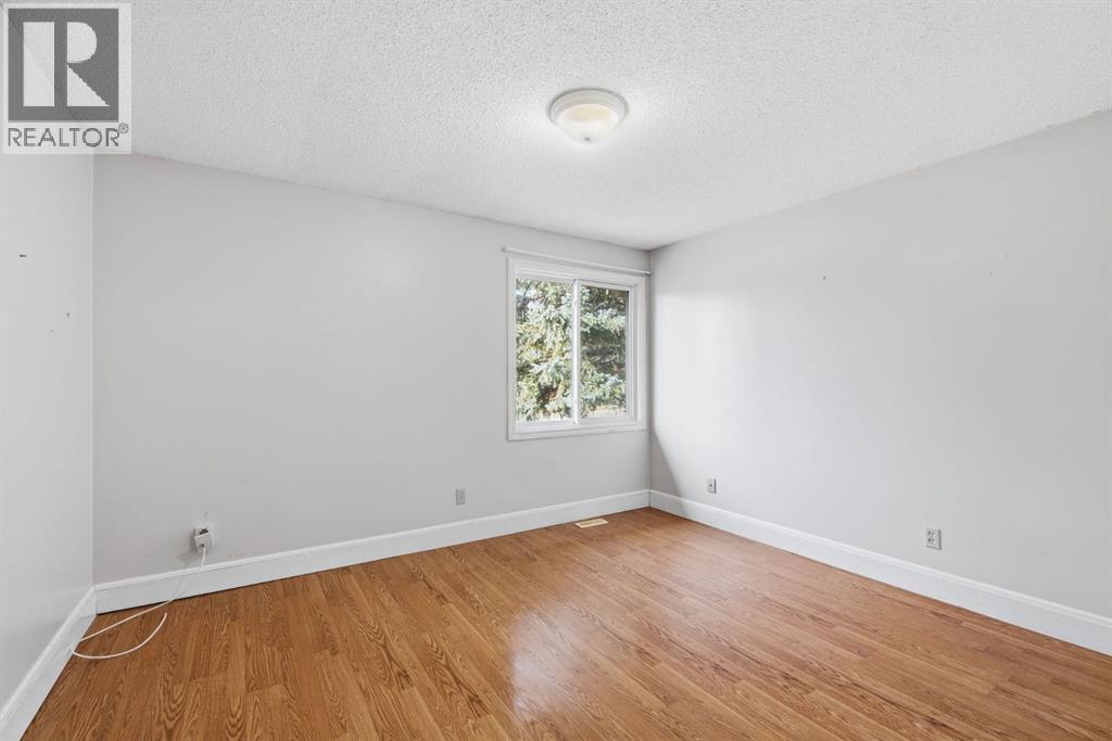 20 Glenpatrick Place, Cochrane — photo 16