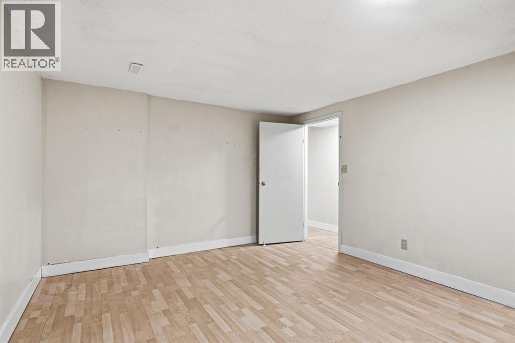 20 Glenpatrick Place, Cochrane — photo 31