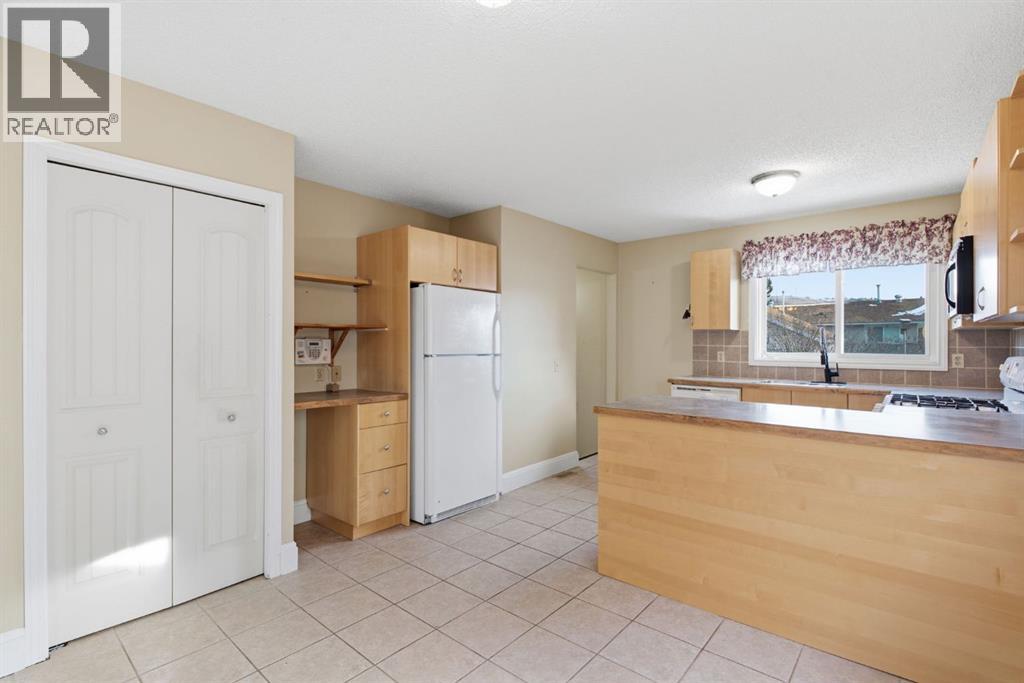 20 Glenpatrick Place, Cochrane — photo 11