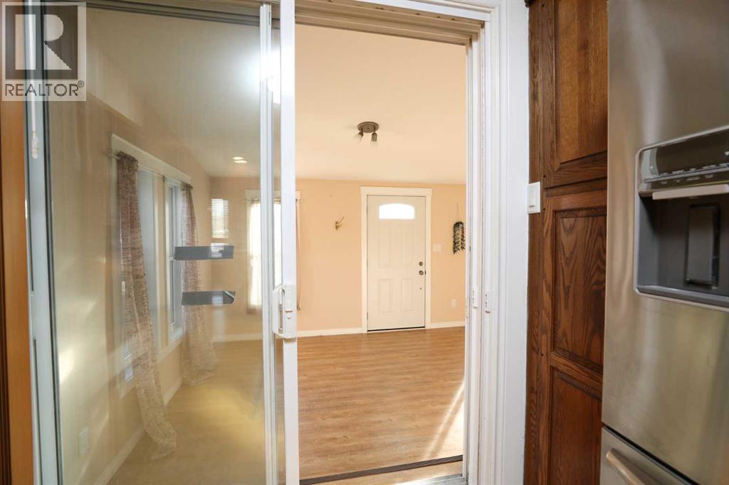 739 23 Street N, Lethbridge — photo 13