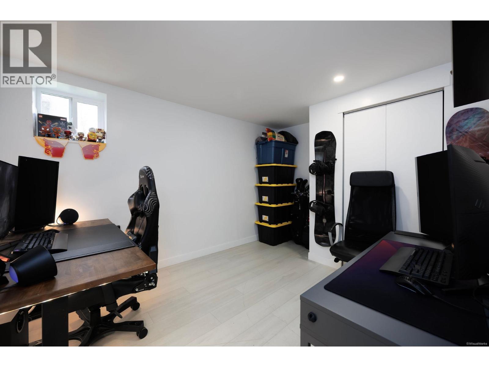 724 Accacia Avenue, Coquitlam — photo 16