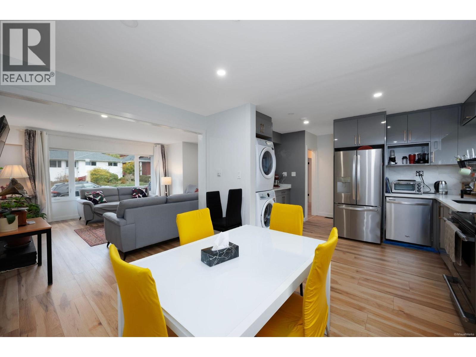724 Accacia Avenue, Coquitlam — photo 6