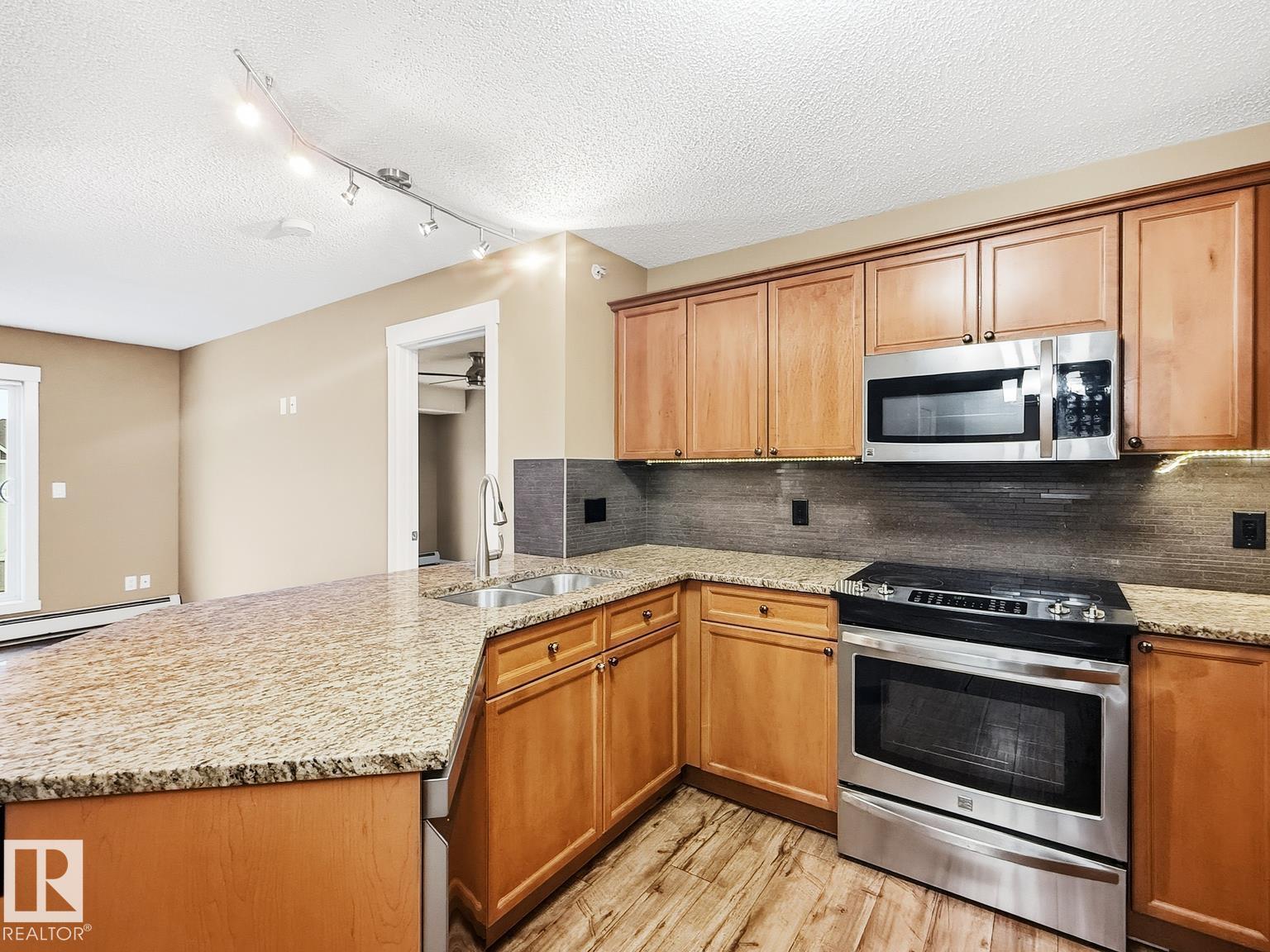 Photo of #406 13830 150 AV NW, Edmonton