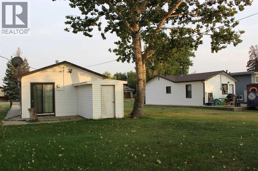 106 3rd Street, Picture Butte — photo 21