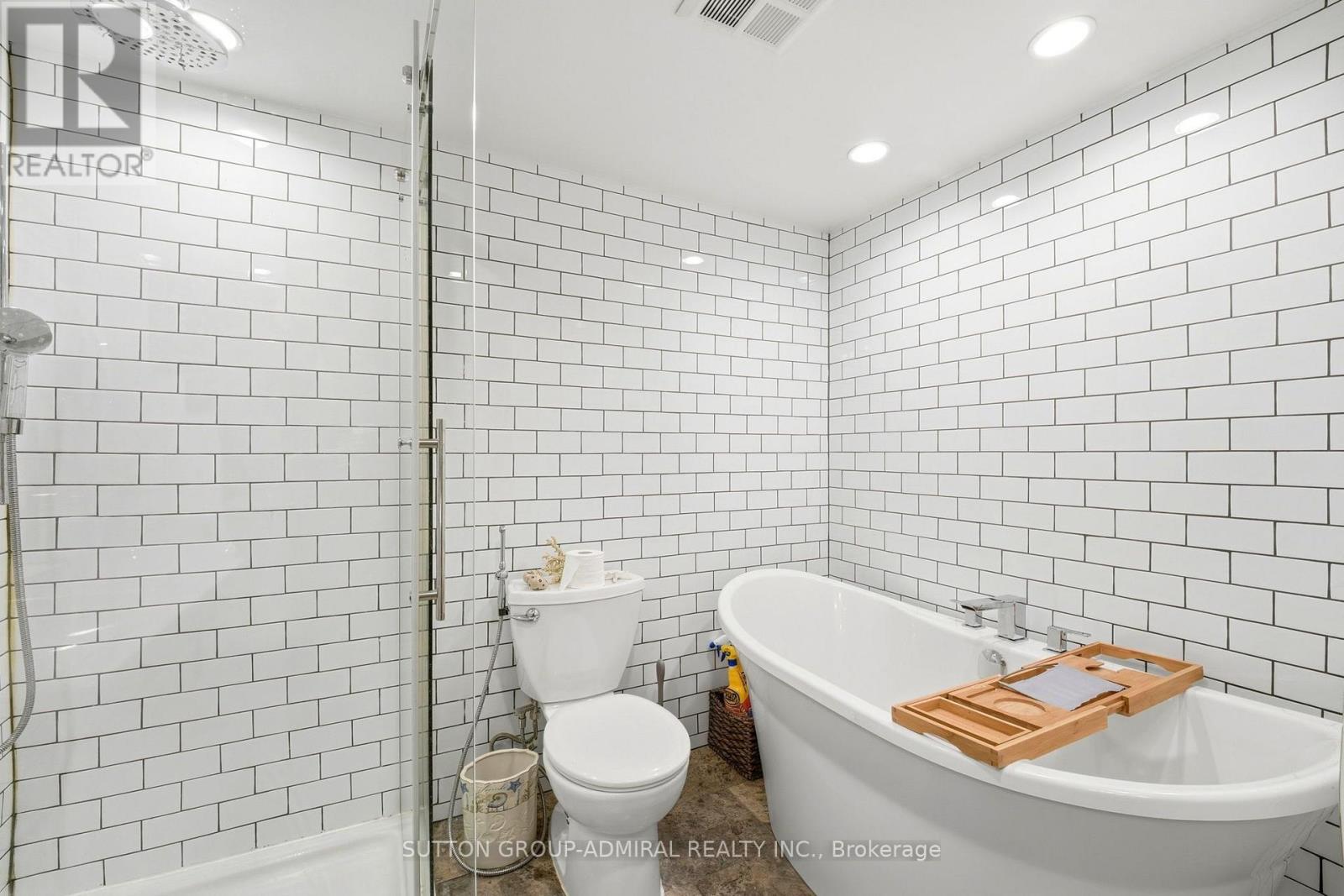 #27 89 LILLIAN STREET - 19