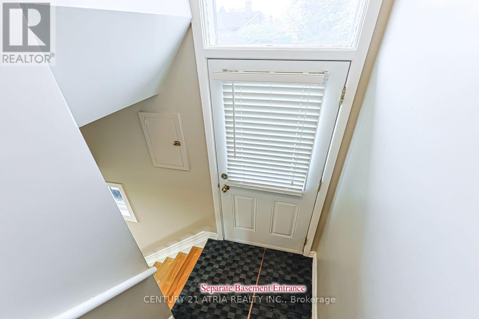 LOWER LEVEL UNIT 1 - 19 MARLBANK ROAD, Toronto (Tam O'Shanter-Sullivan) — photo 5