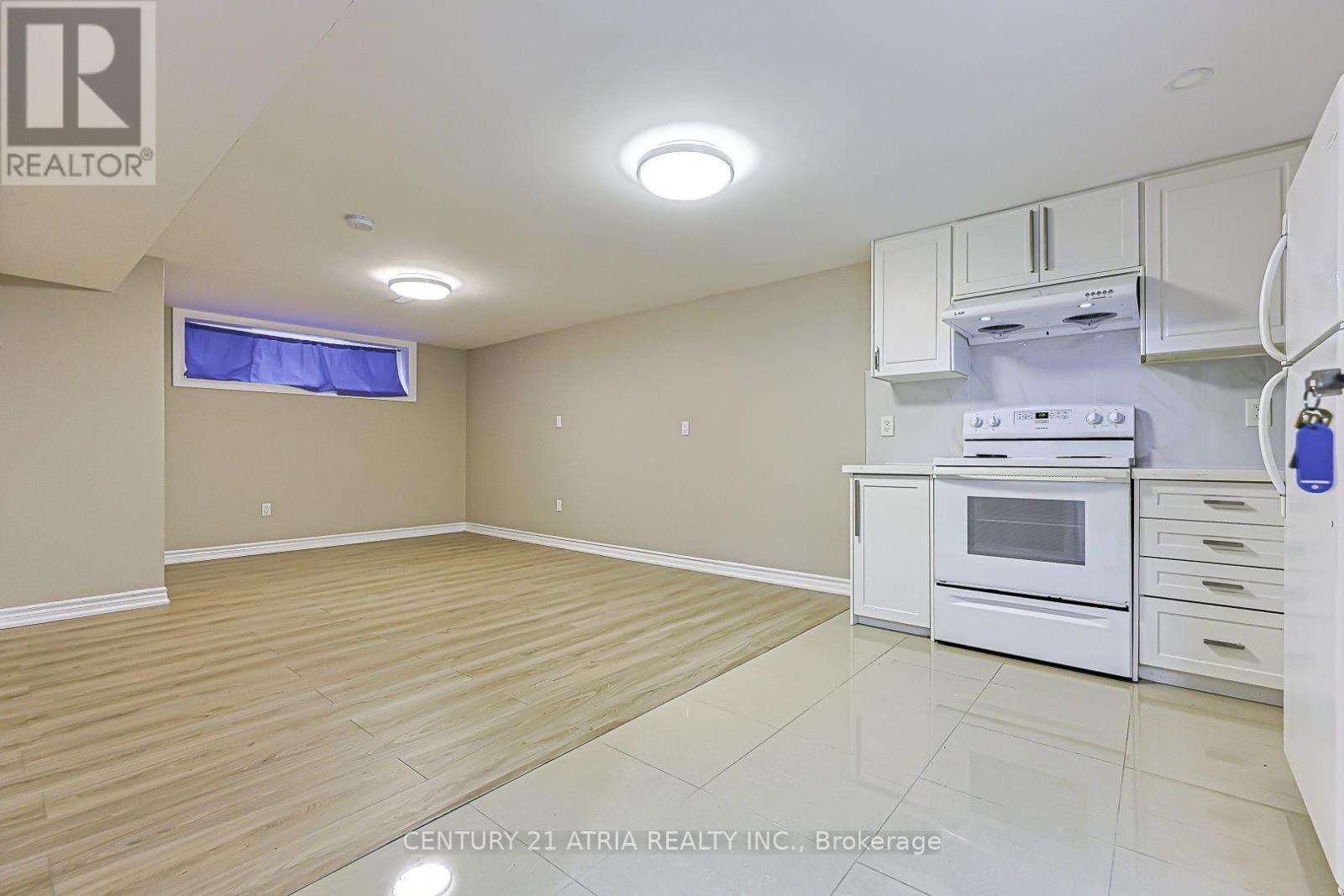 LOWER LEVEL UNIT 1 - 19 MARLBANK ROAD, Toronto (Tam O'Shanter-Sullivan) — photo 9
