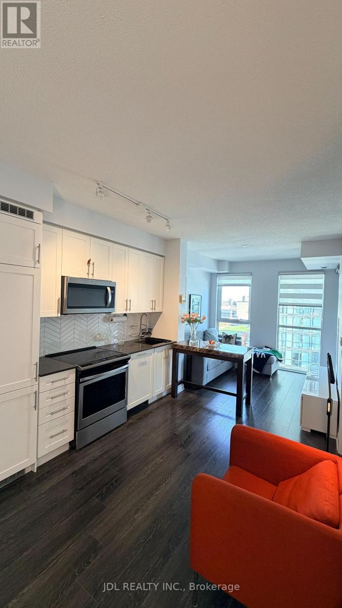 1106 - 4085 PARKSIDE VILLAGE DRIVE, Mississauga (Creditview) — photo 4