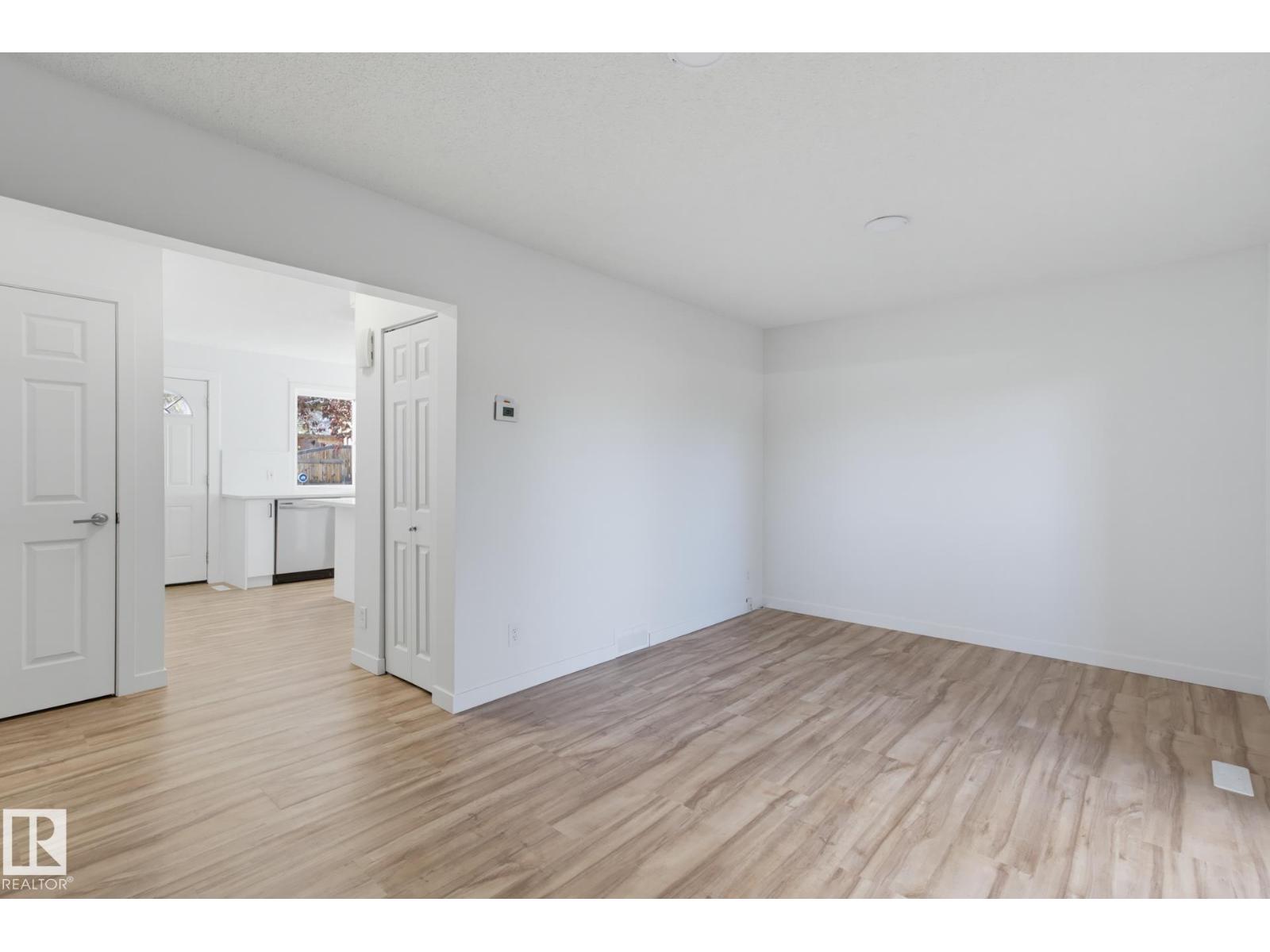 133 WOODSTOCK NW, Edmonton — photo 7