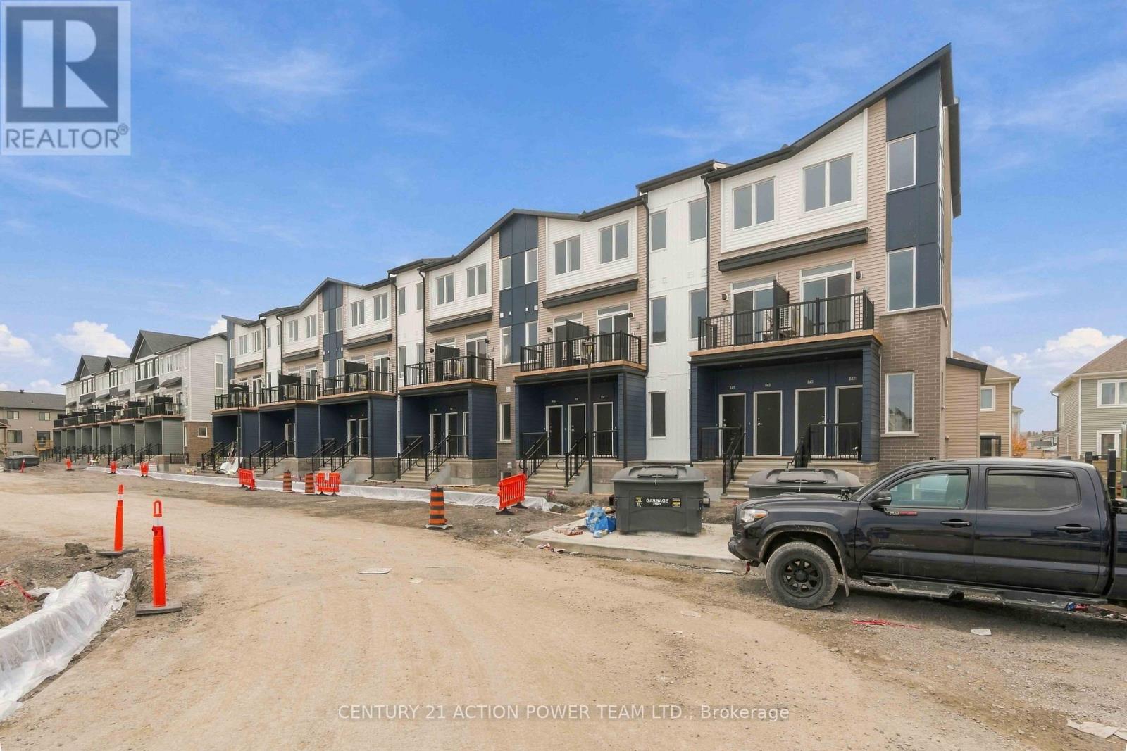 833 UTOPIA PRIVATE, Ottawa