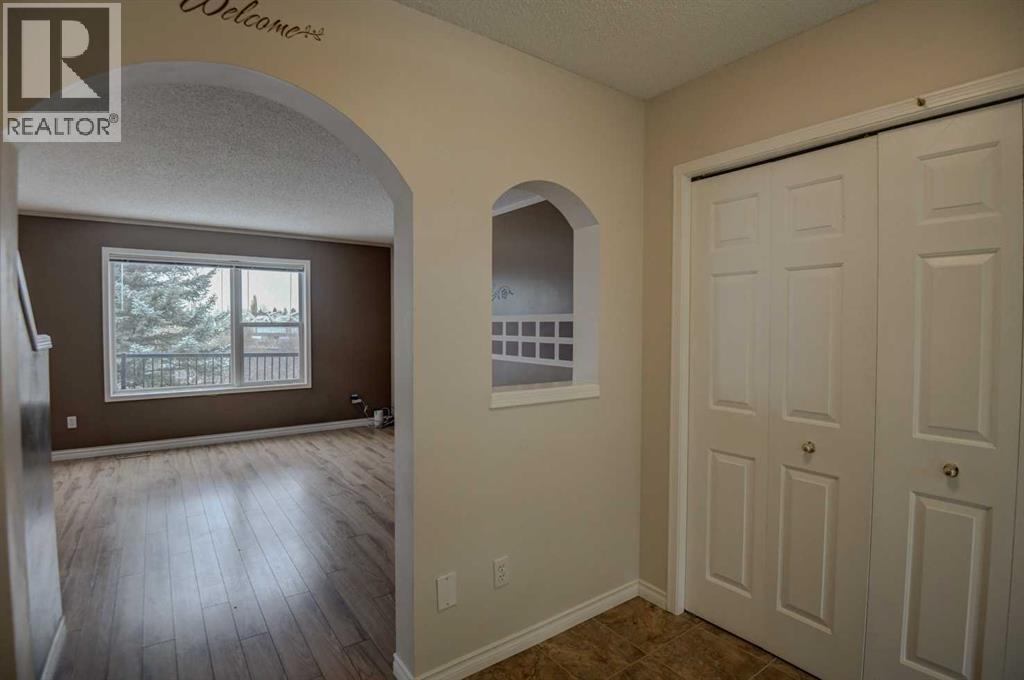109 Bridlecreek Green SW, Calgary — photo 2