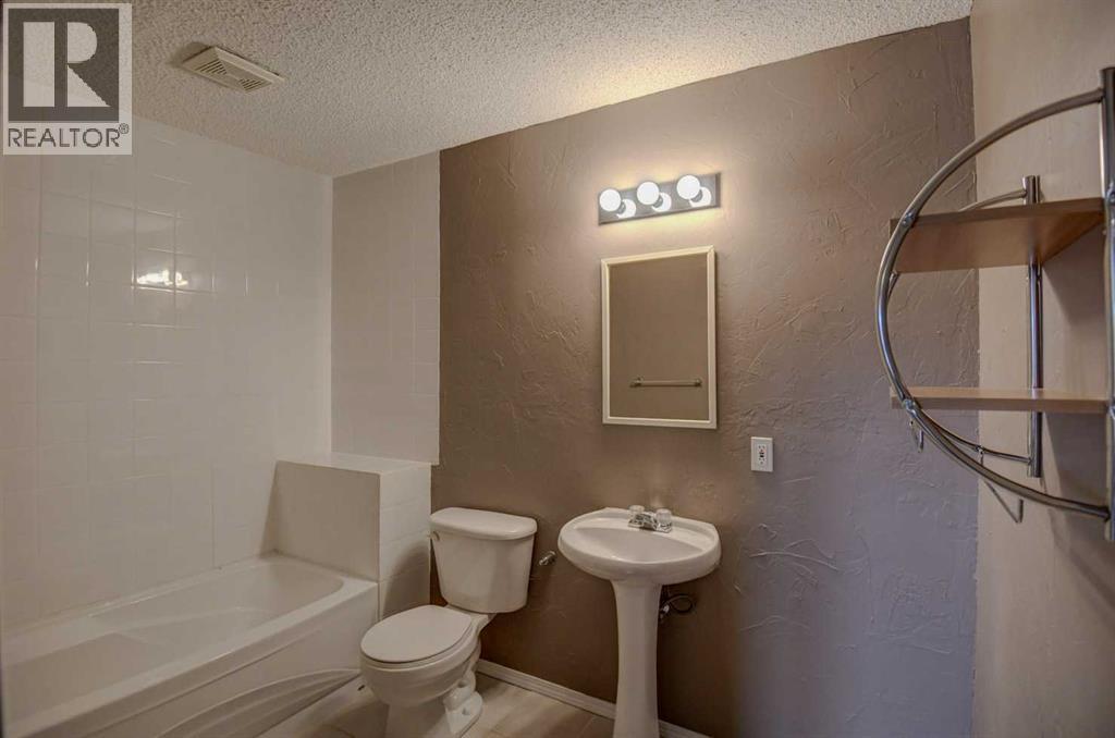 109 Bridlecreek Green SW, Calgary — photo 23