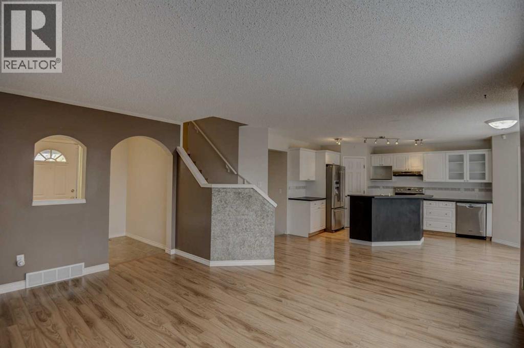 109 Bridlecreek Green SW, Calgary — photo 4