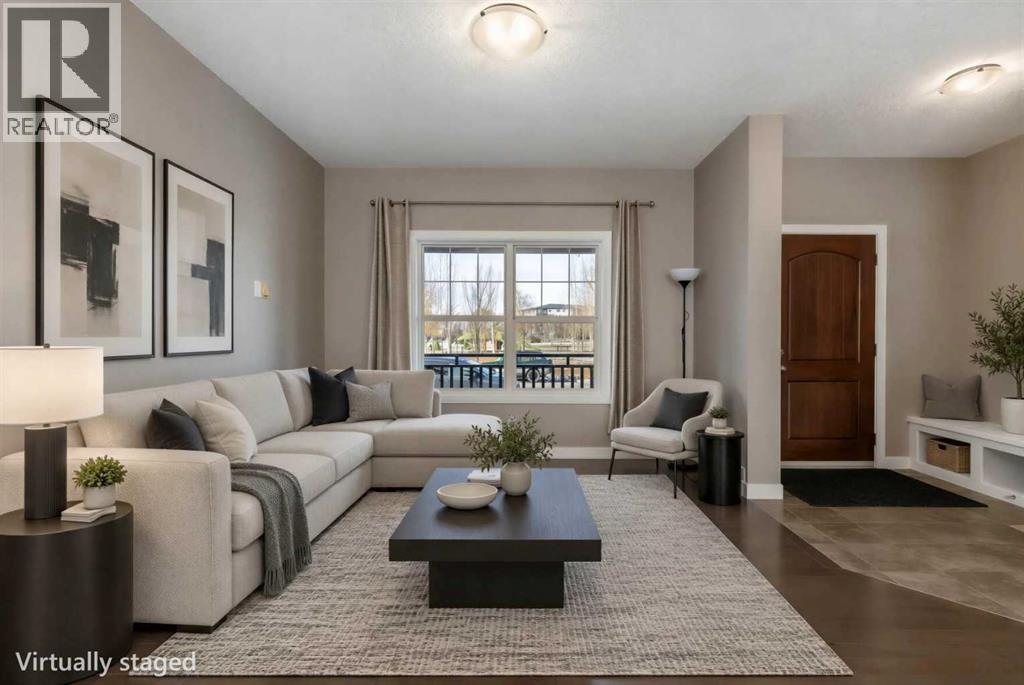 144 CLYDESDALE Way, Cochrane — photo 3