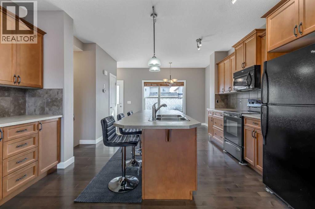144 CLYDESDALE Way, Cochrane — photo 7