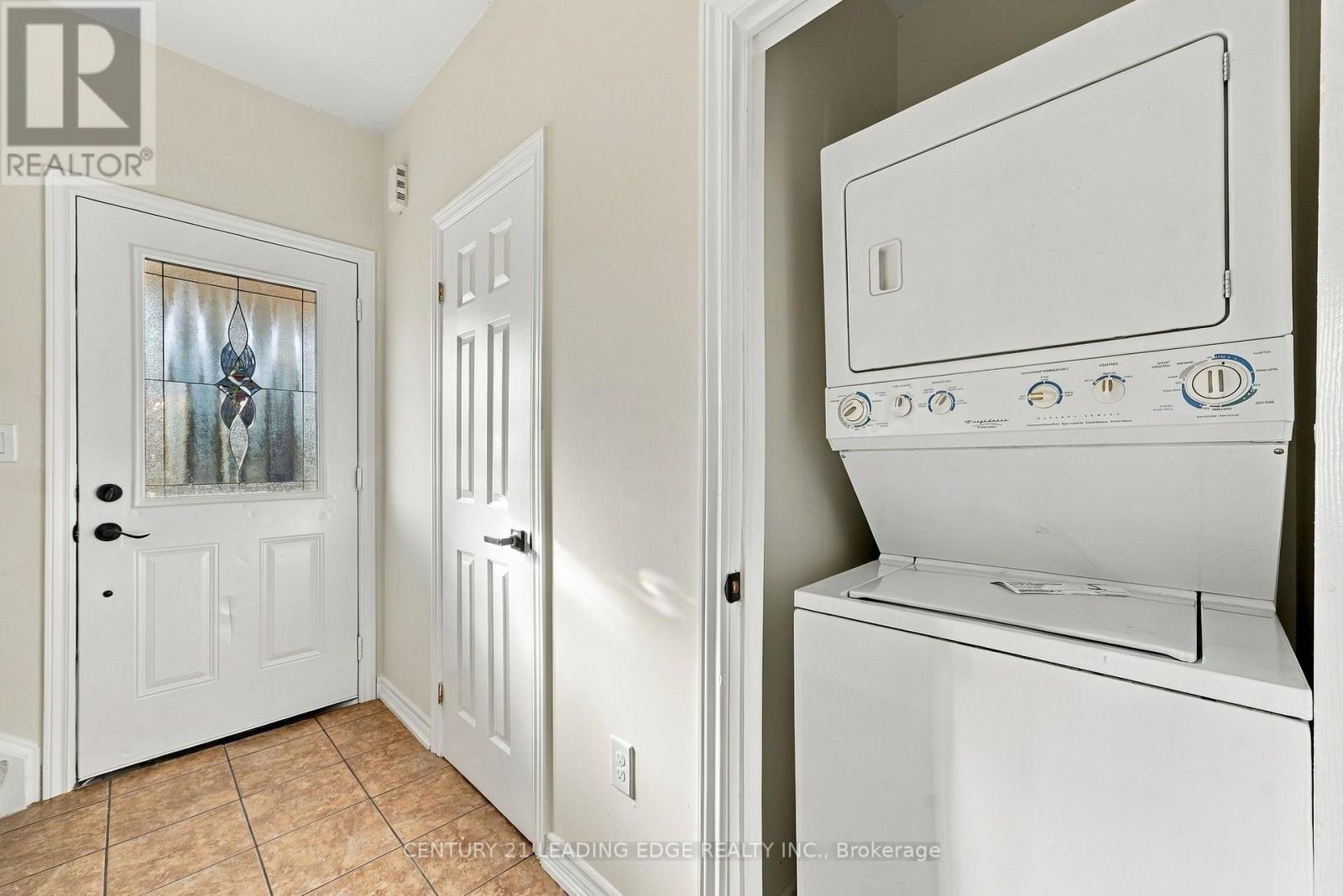 89 PARK ROAD S - 36