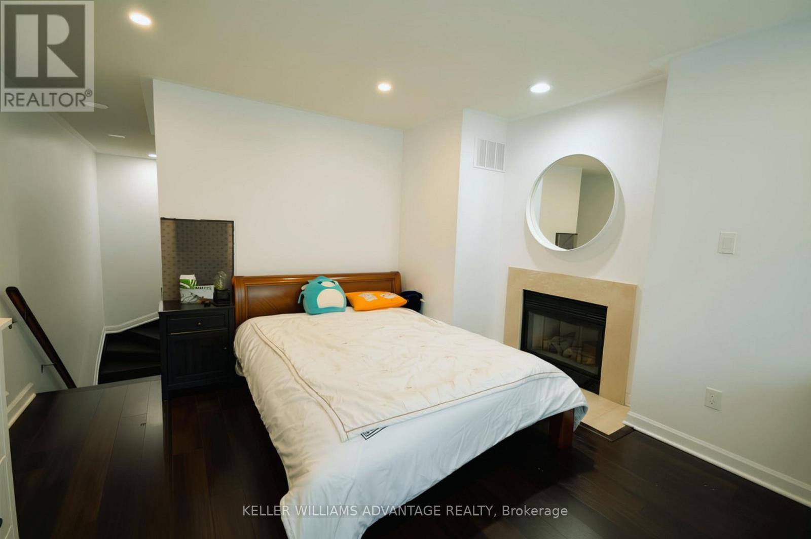 11 - 190 HARDING BOULEVARD W, Richmond Hill (North Richvale) — photo 9