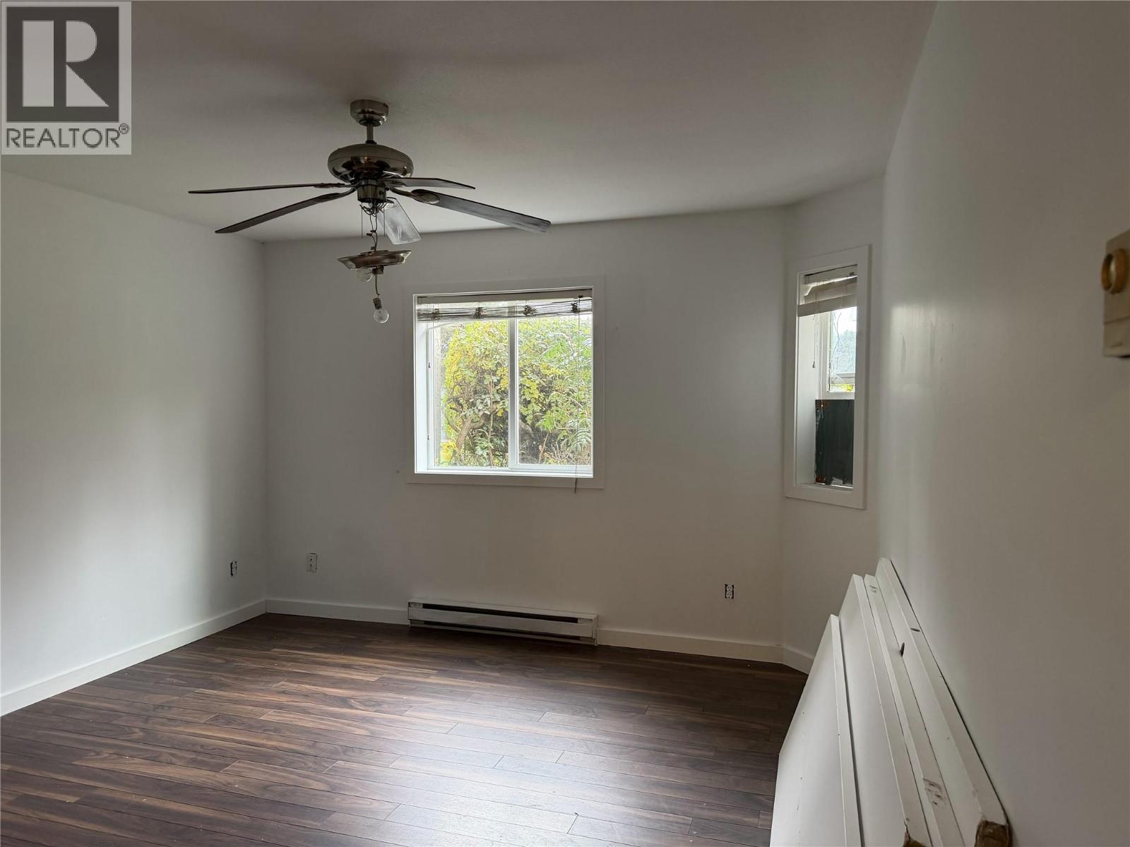 135 3842 Gordon Drive, Kelowna