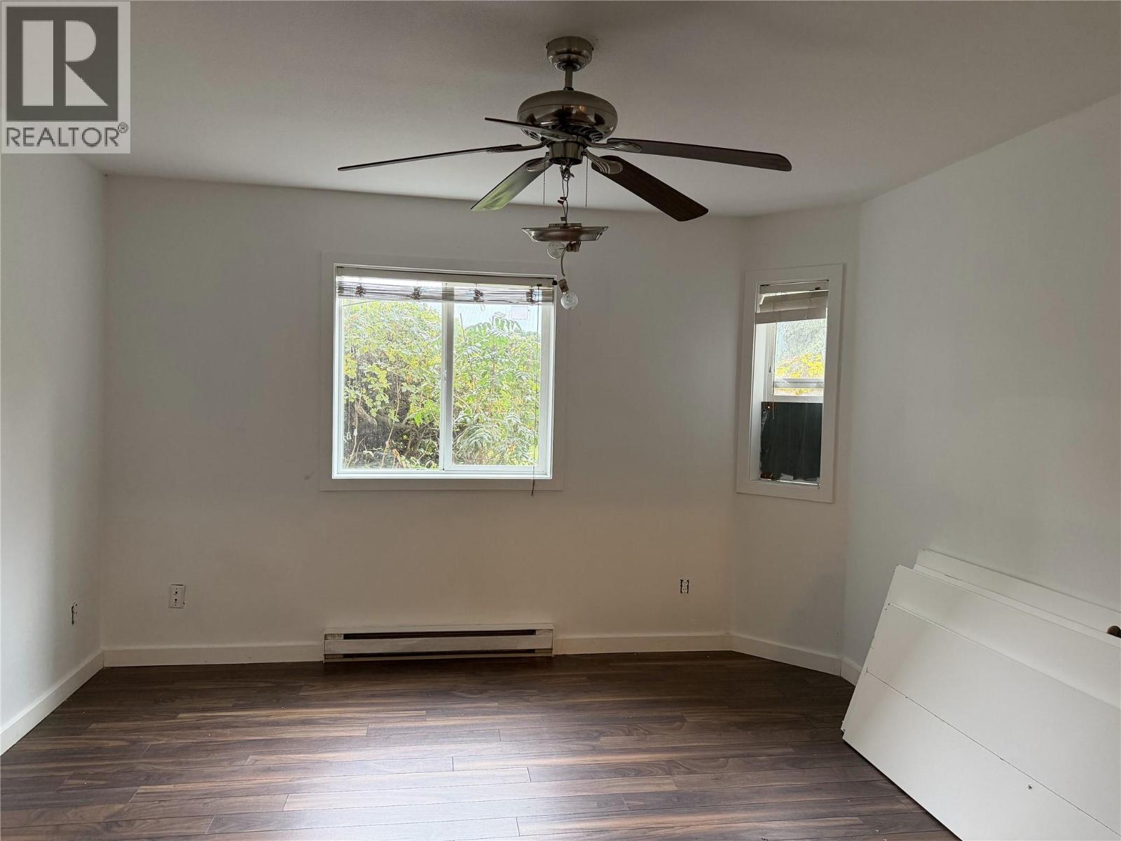 135 3842 Gordon Drive, Kelowna