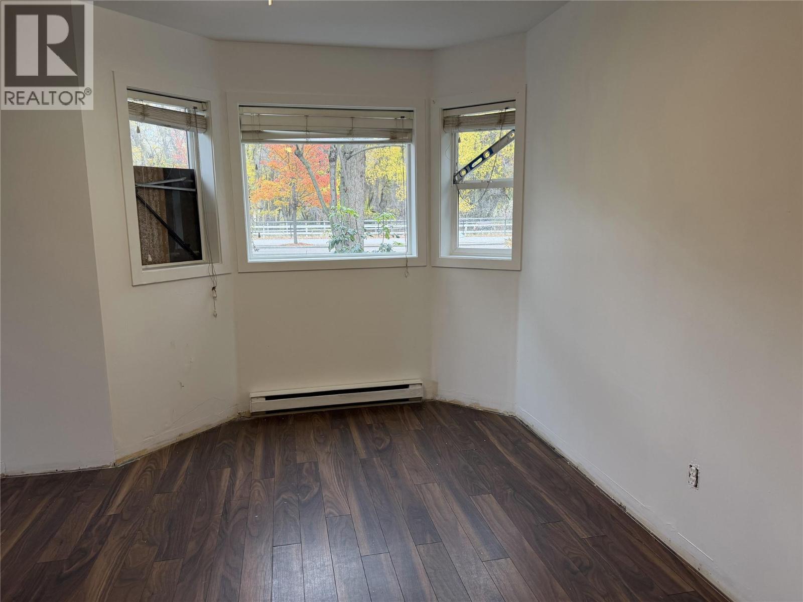 135 3842 Gordon Drive, Kelowna
