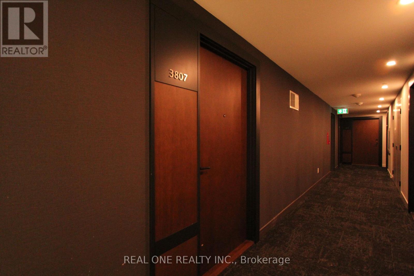 3807 - 4065 CONFEDERATION PARKWAY, Mississauga (City Centre) — photo 10