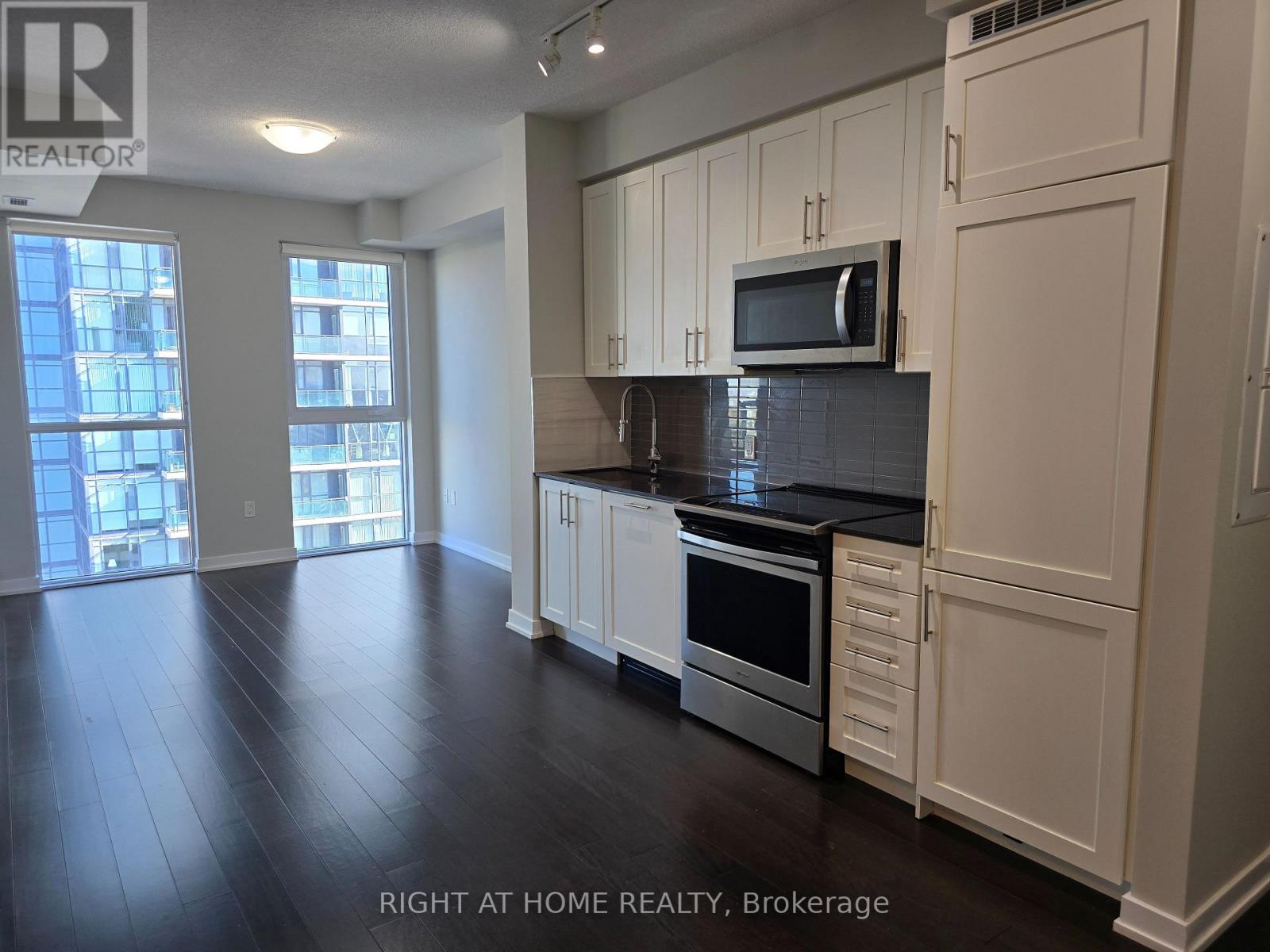 3116 - 4055 PARKSIDE VILLAGE DRIVE, Mississauga (Creditview) — photo 5