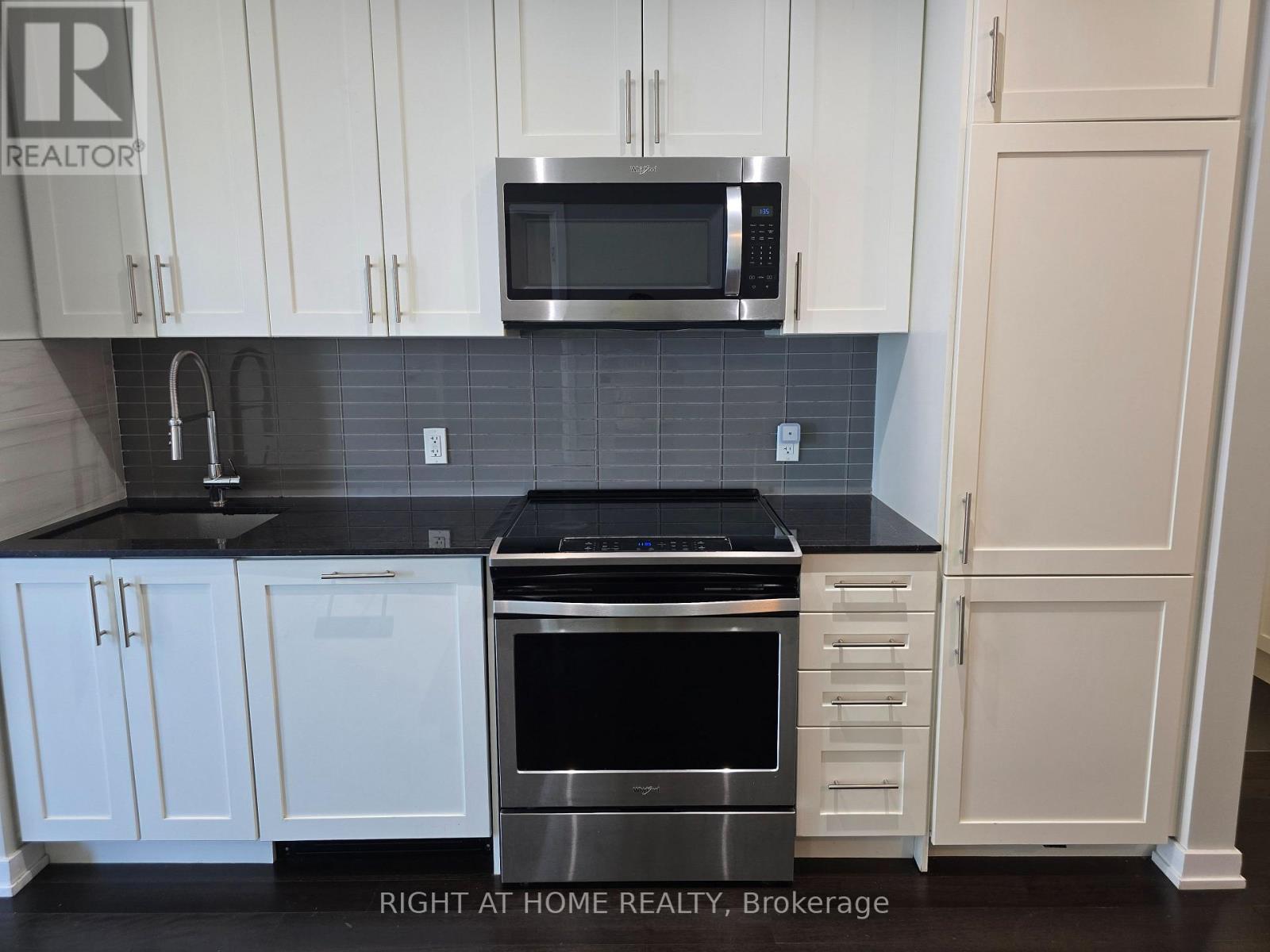 3116 - 4055 PARKSIDE VILLAGE DRIVE, Mississauga (Creditview) — photo 6