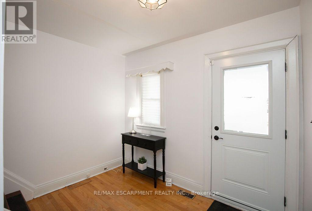 1580 BARTON STREET E, Hamilton (Normanhurst) — photo 7