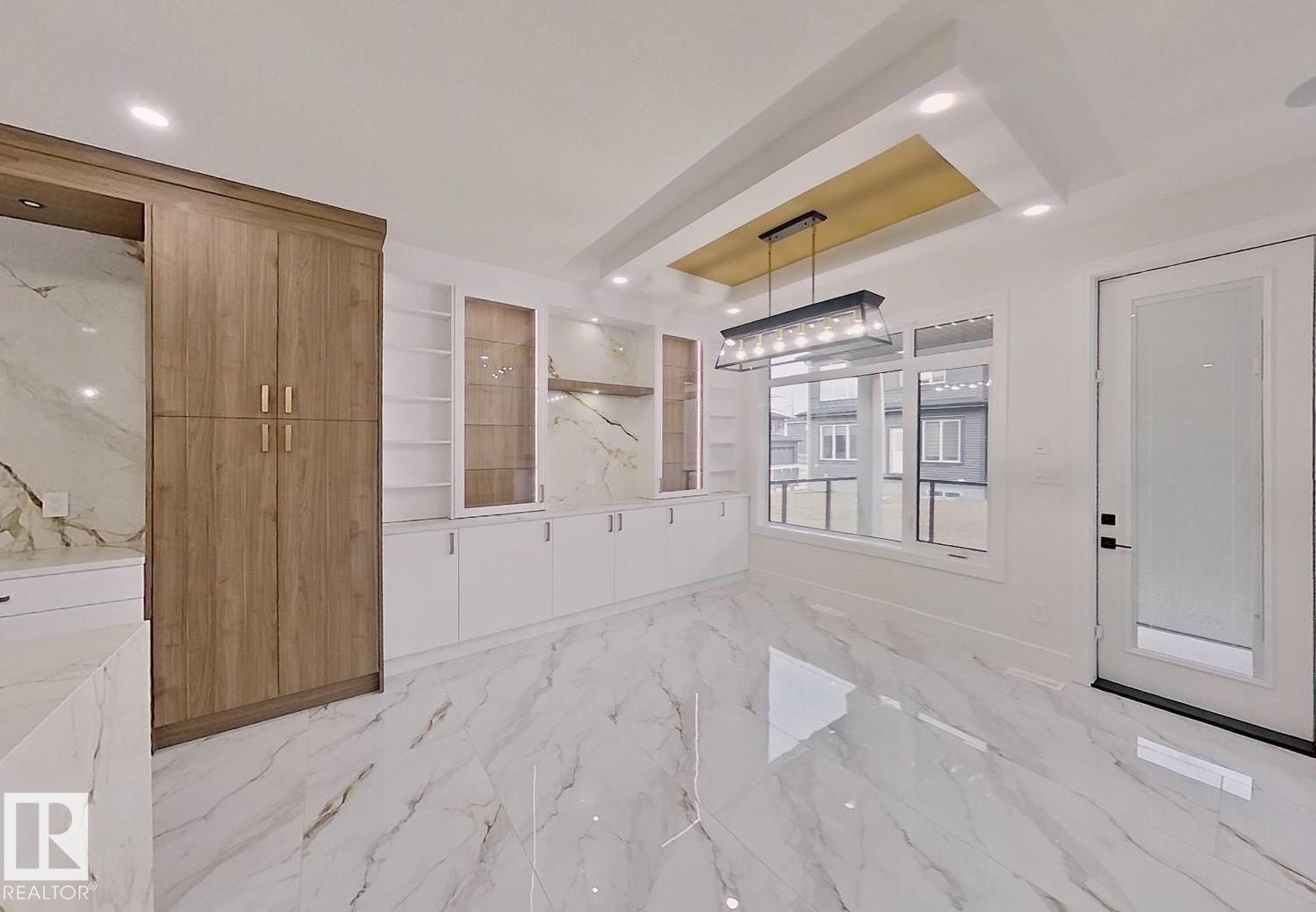 Property photograph 6 for MLS E4513022
