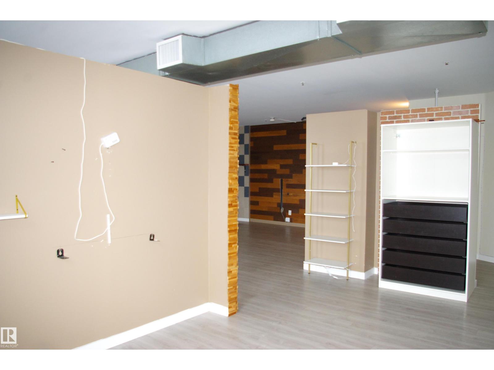 Property photograph 12 for MLS E4514758