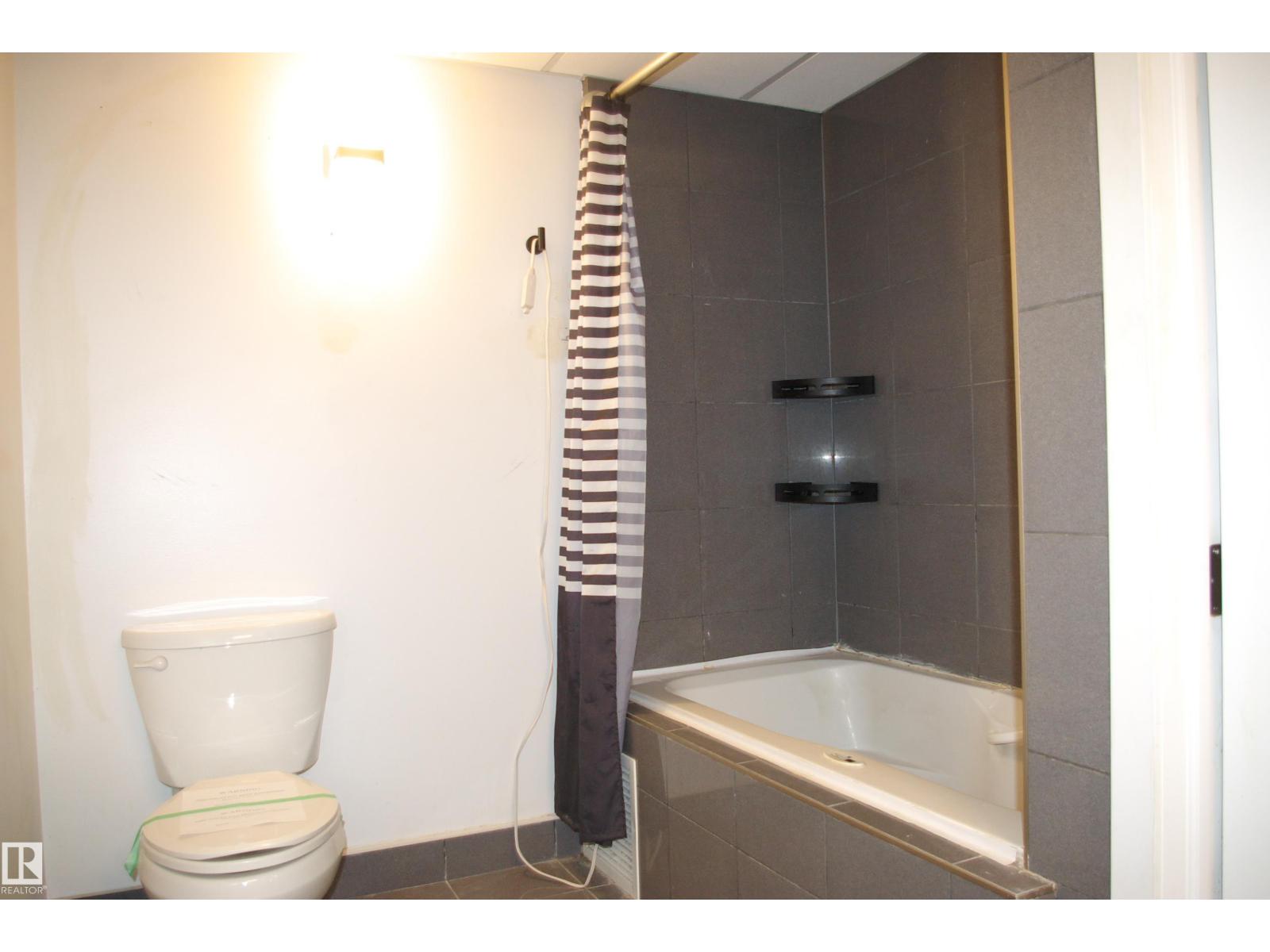 Property photograph 14 for MLS E4514758