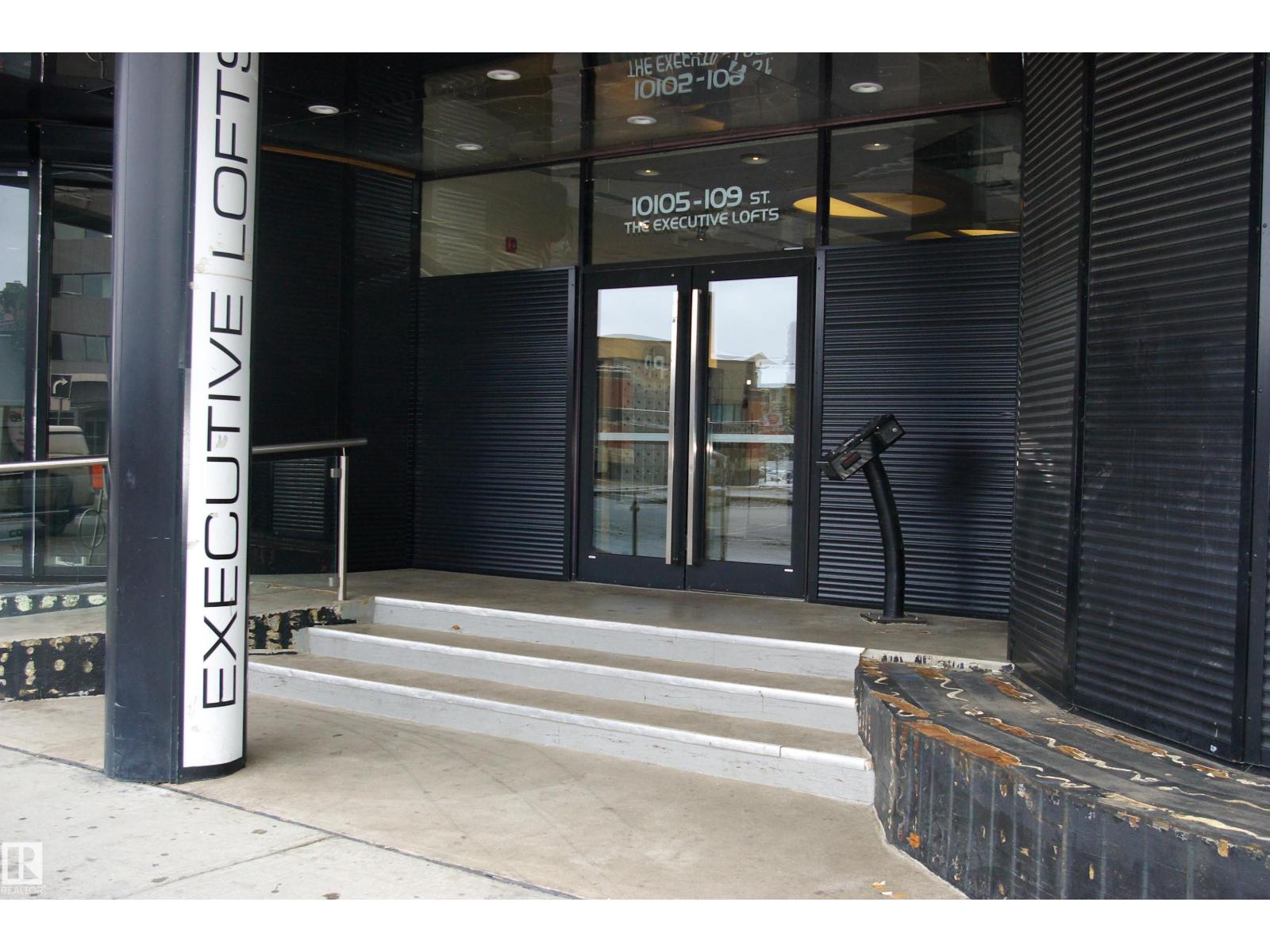 Property photograph 2 for MLS E4514758