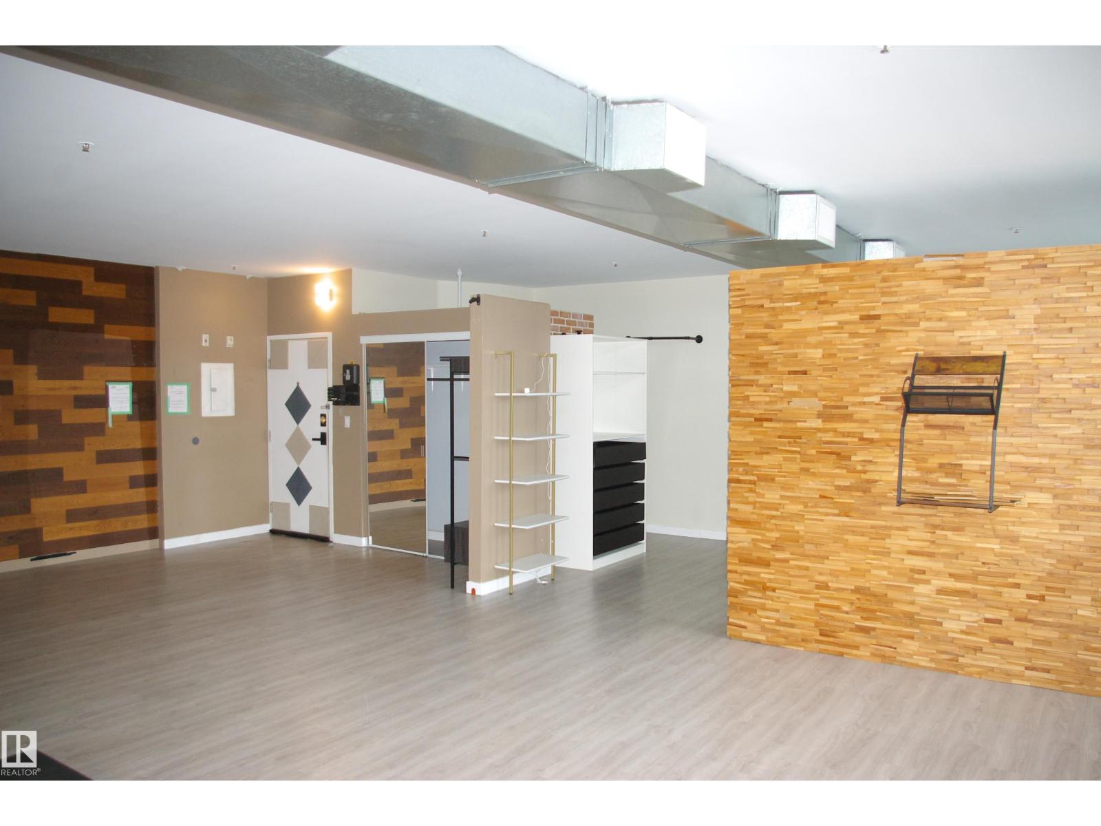 Property photograph 7 for MLS E4514758