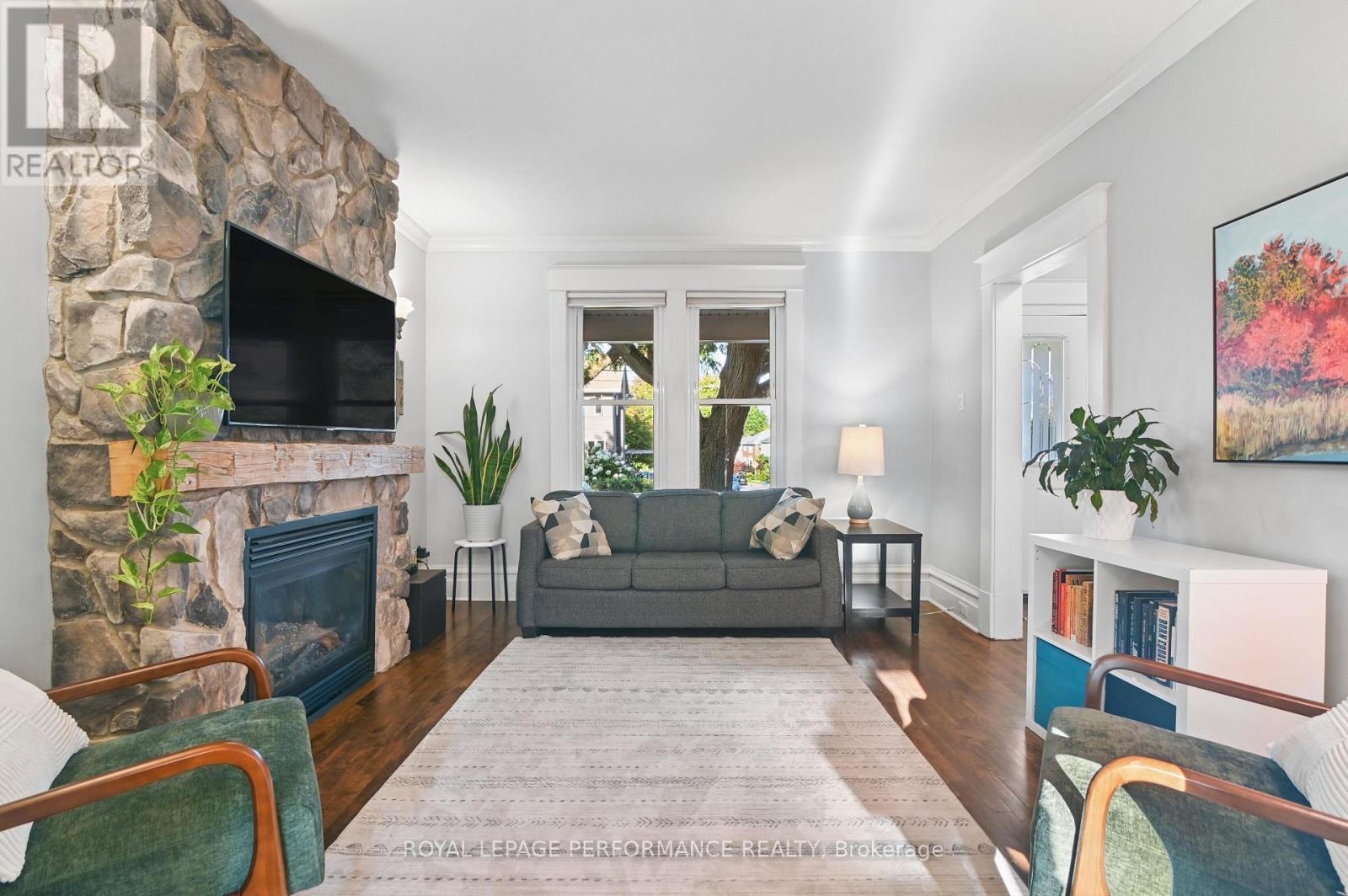 52 Marlowe Crescent