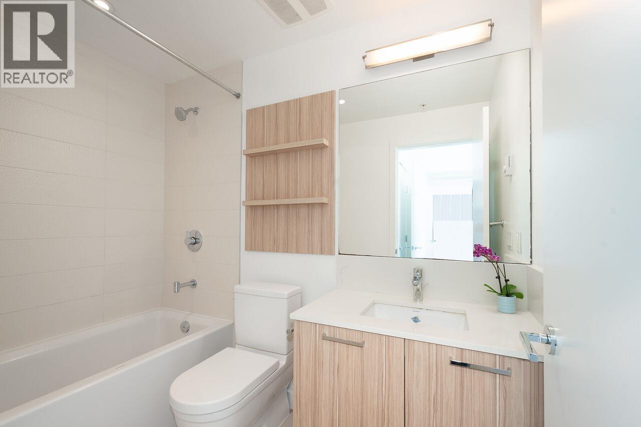 403 1061 Marine Drive, North Vancouver — photo 13