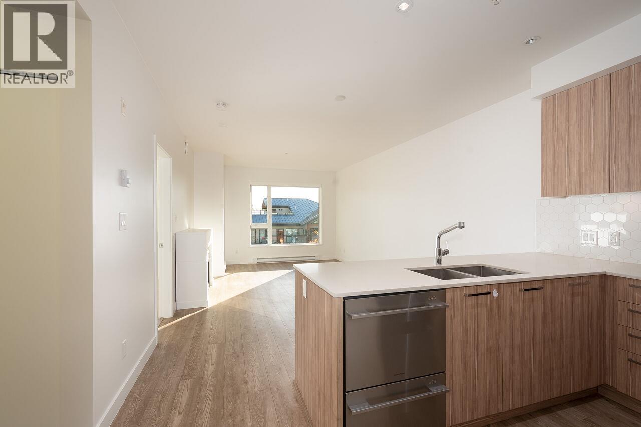 403 1061 Marine Drive, North Vancouver — photo 9