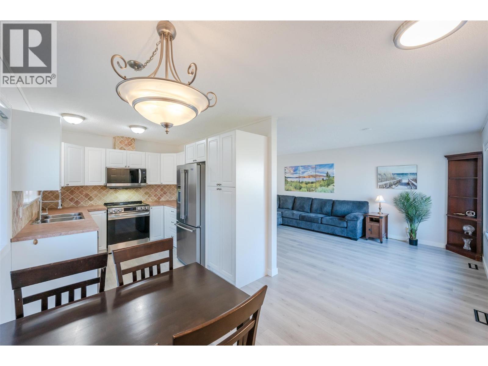 456 Nelson Avenue, Penticton - Image 1