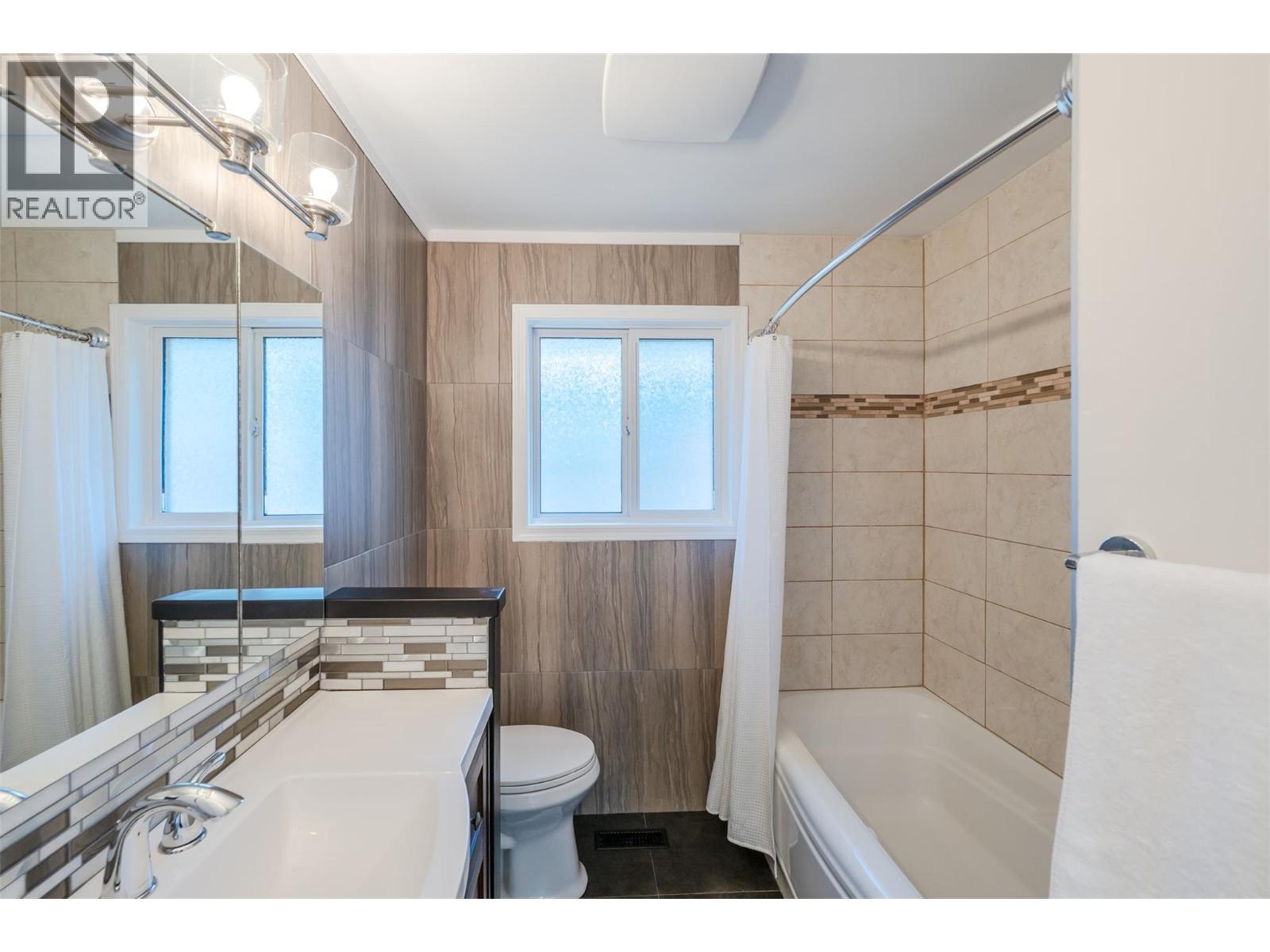 456 Nelson Avenue, Penticton - Image 1