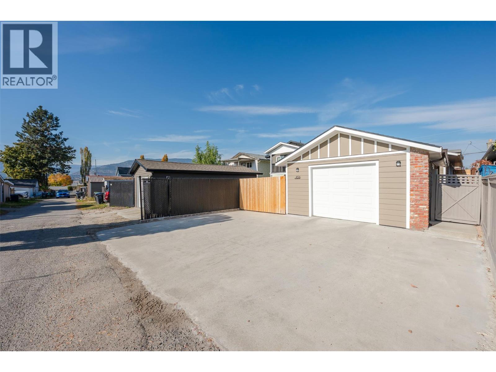 456 Nelson Avenue, Penticton - Image 1