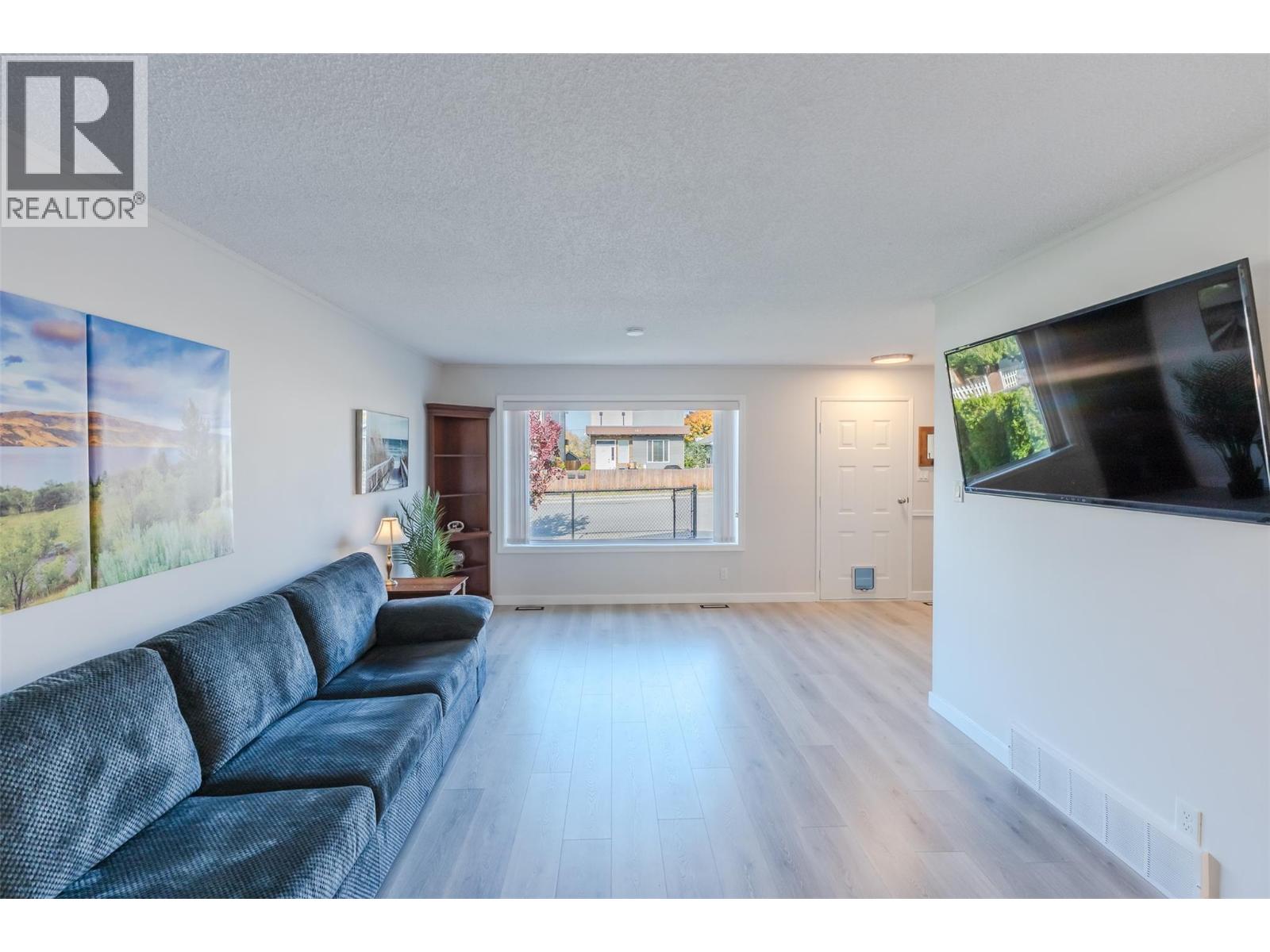 456 Nelson Avenue, Penticton - Image 1