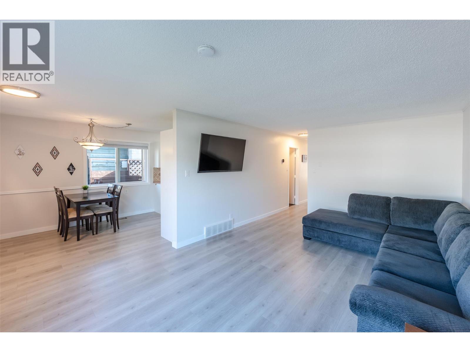 456 Nelson Avenue, Penticton - Image 1