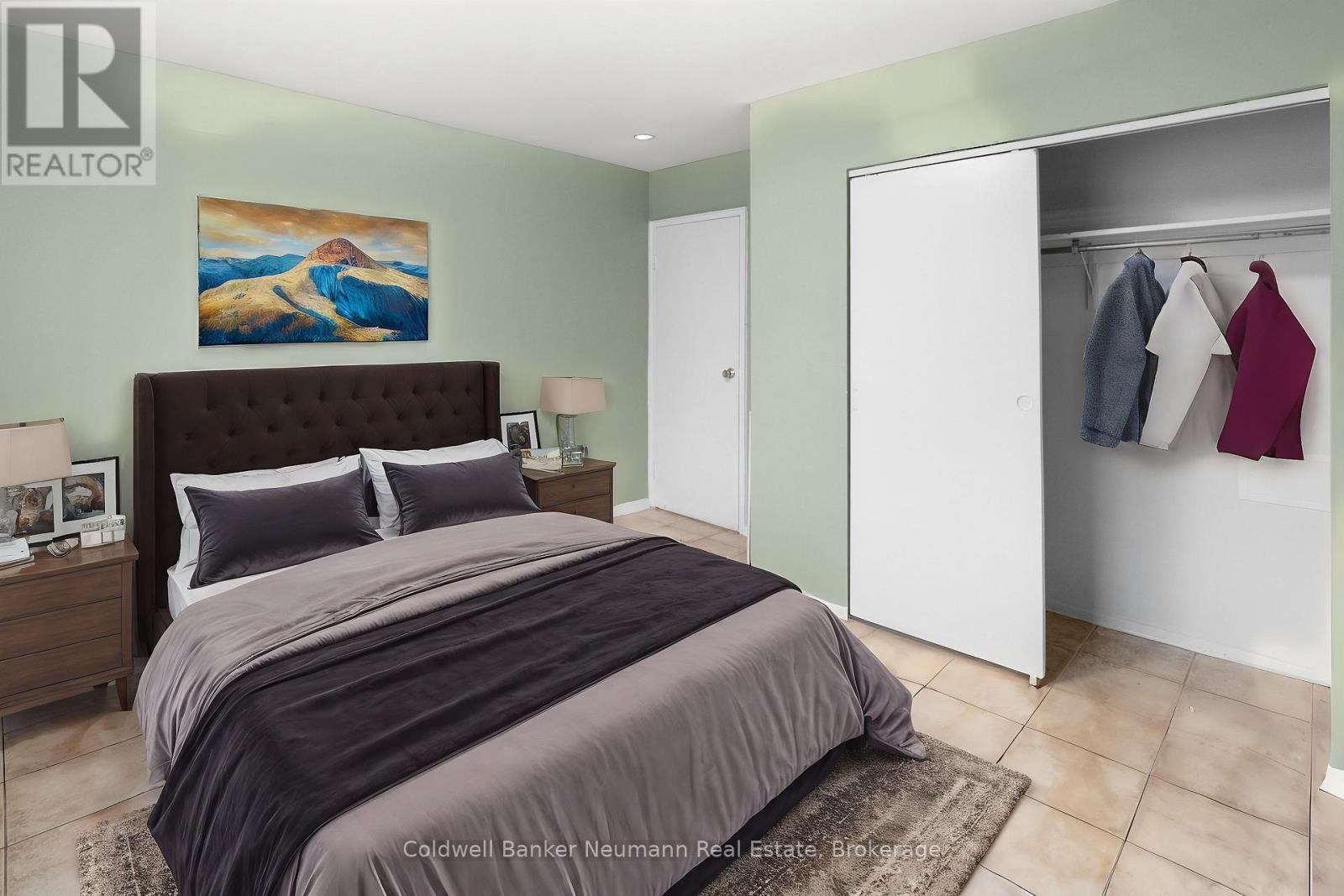 3 - 8 DELAWARE AVENUE, Guelph (Victoria North) — photo 2