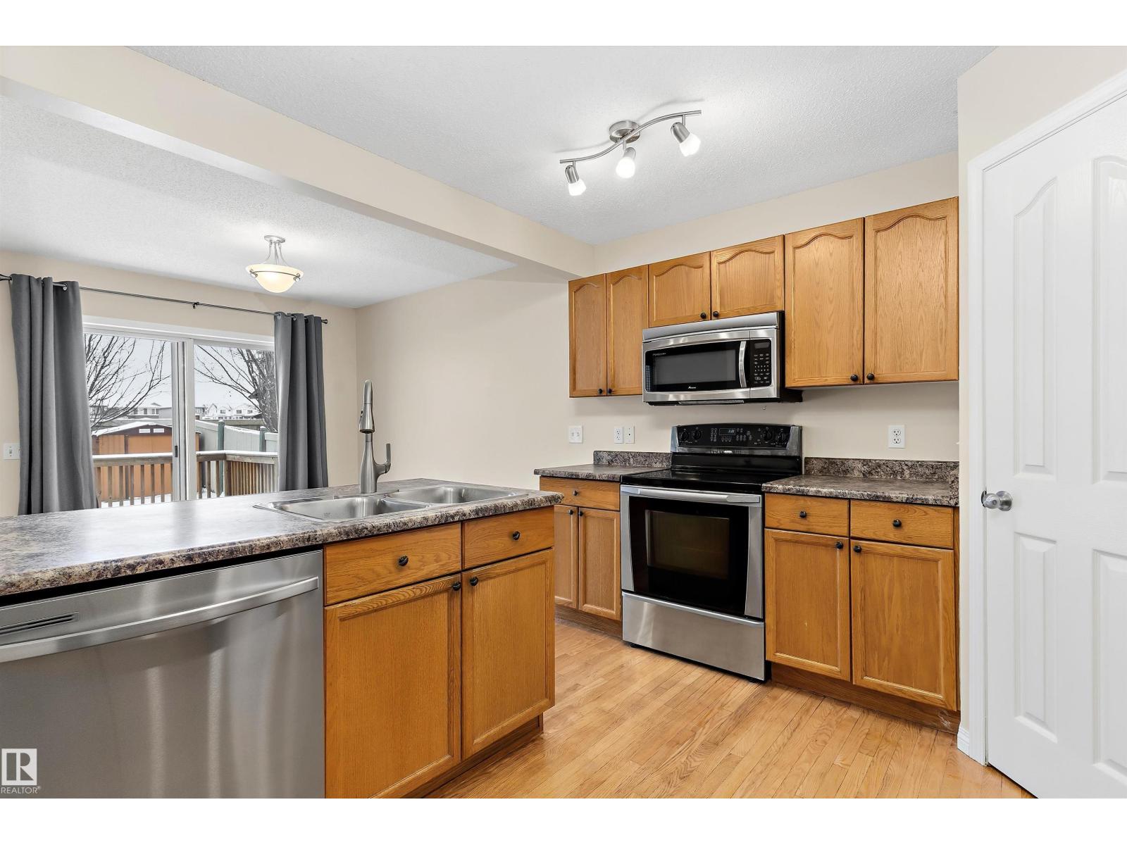 Property photograph 4 for MLS E4514763