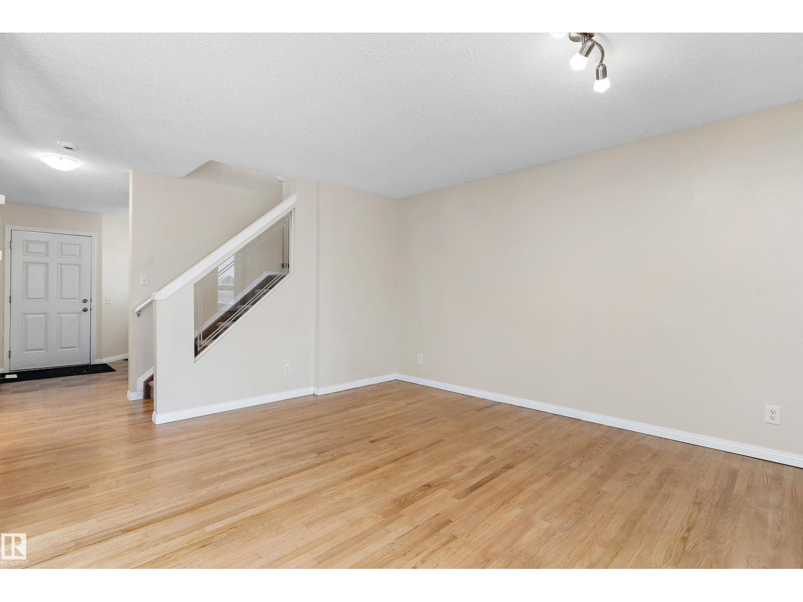 Property photograph 14 for MLS E4514763