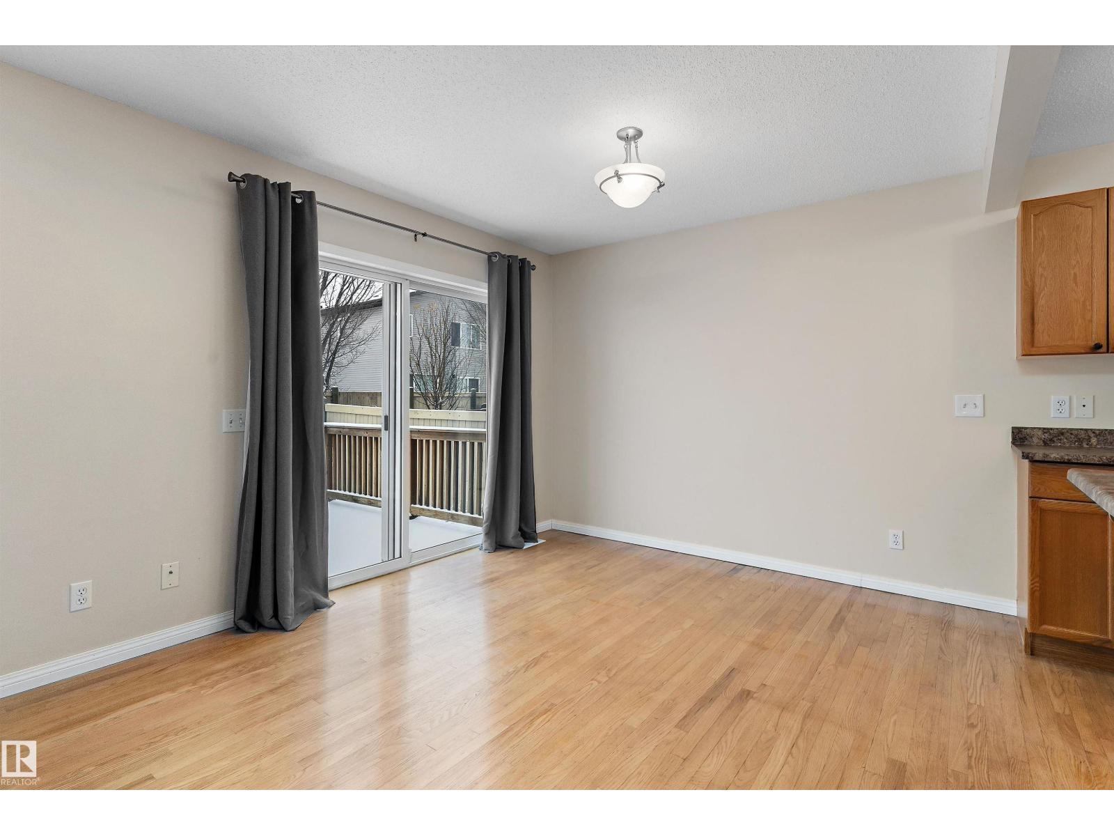 Property photograph 12 for MLS E4514763