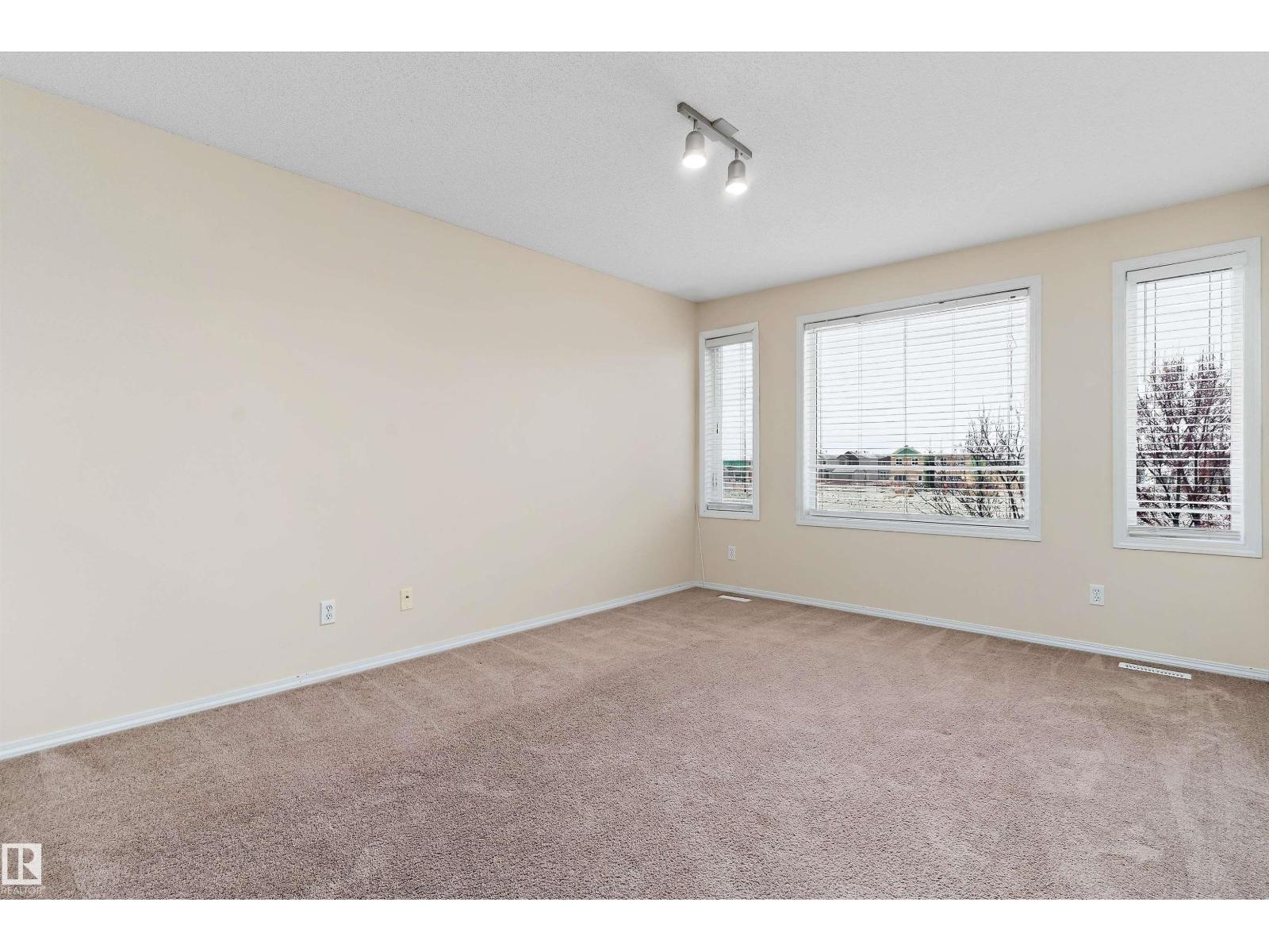 Property photograph 29 for MLS E4514763