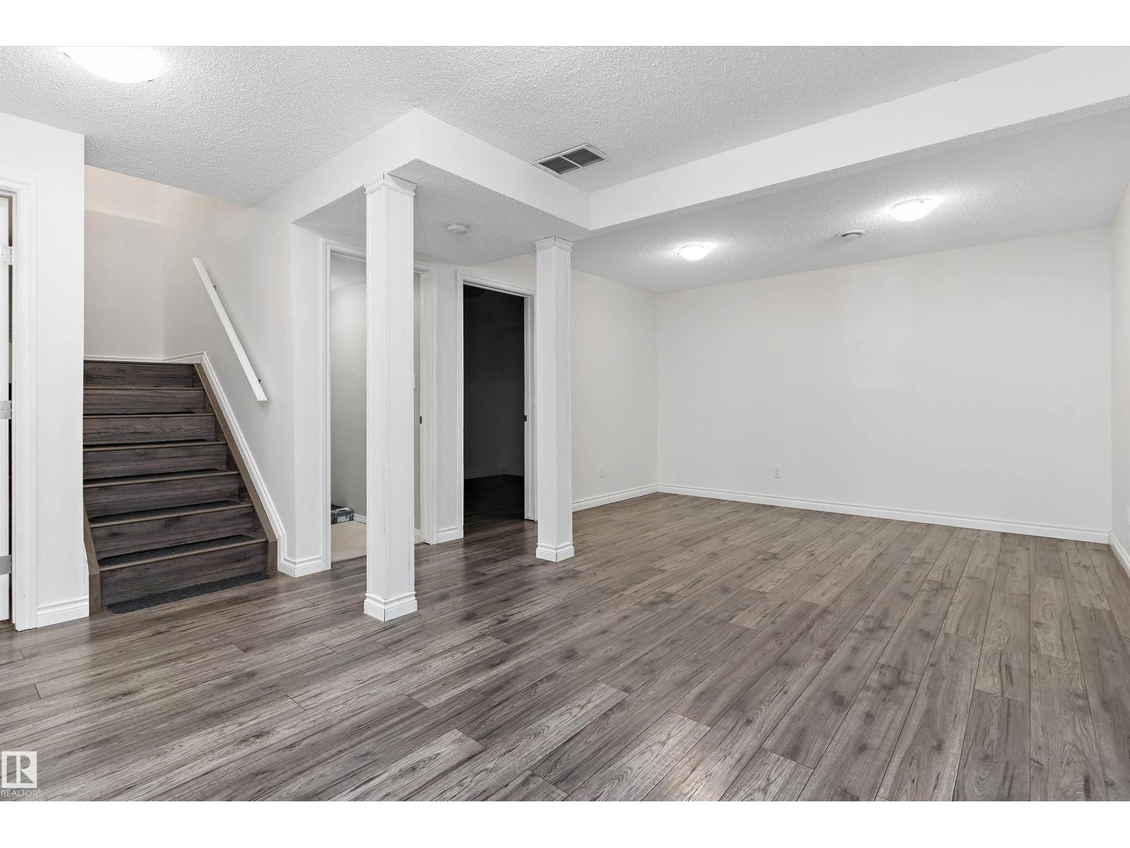 Property photograph 32 for MLS E4514763