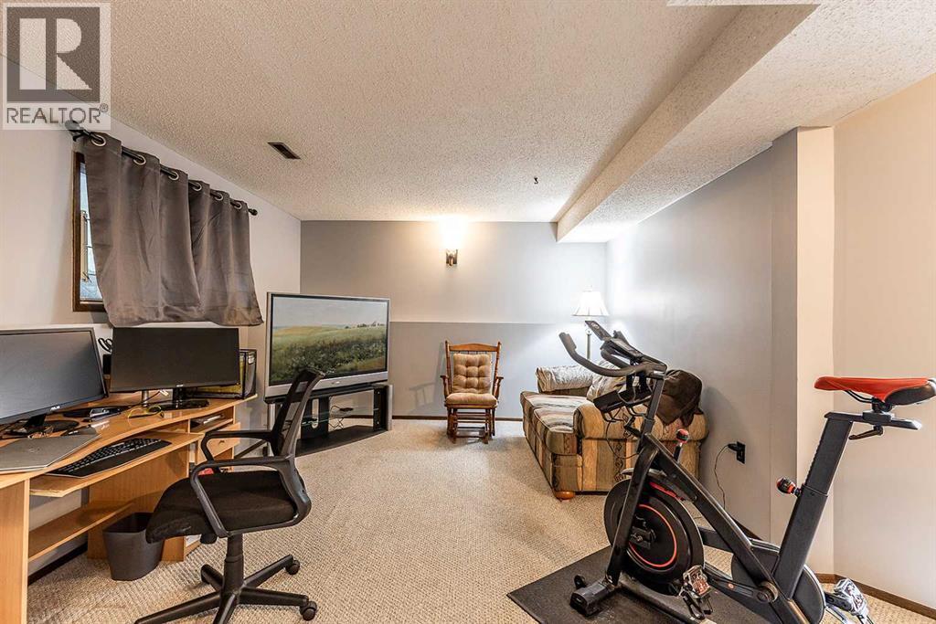 1214 24 Street SE, Medicine Hat — photo 28