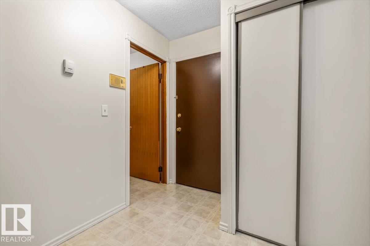Property photograph 4 for MLS E4514765